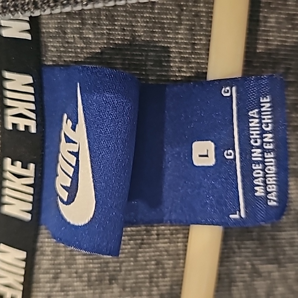 Nike jacket - Picture 4 of 9